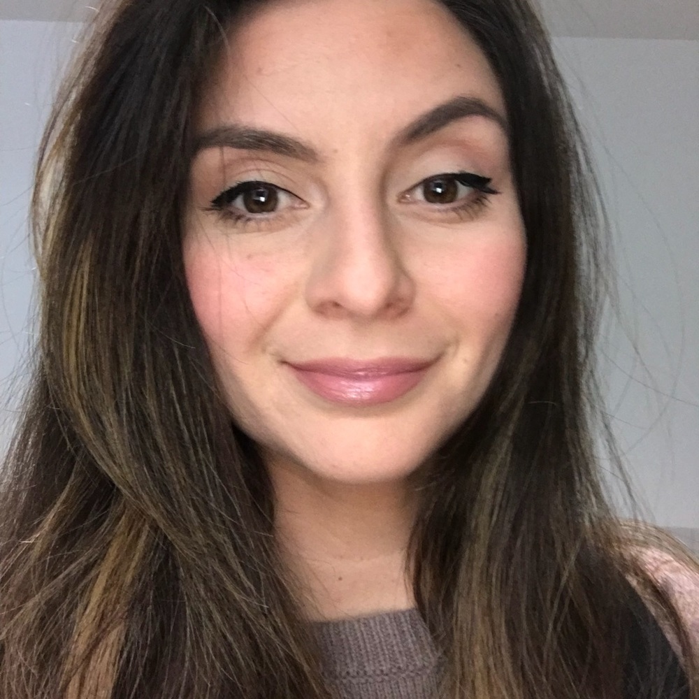 Meet your Posher, Elisa